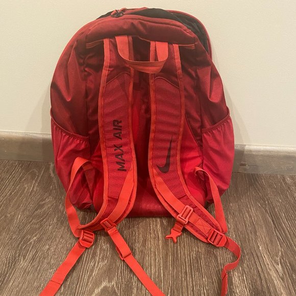 Red and black Nike back pack - Picture 2 of 6